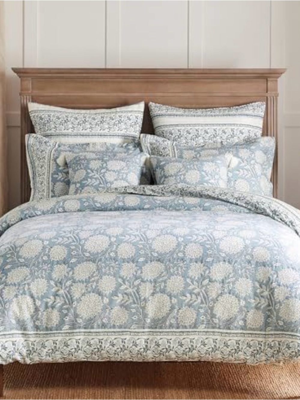 Levtex Blue and White Floral-Pattern Duvet Set